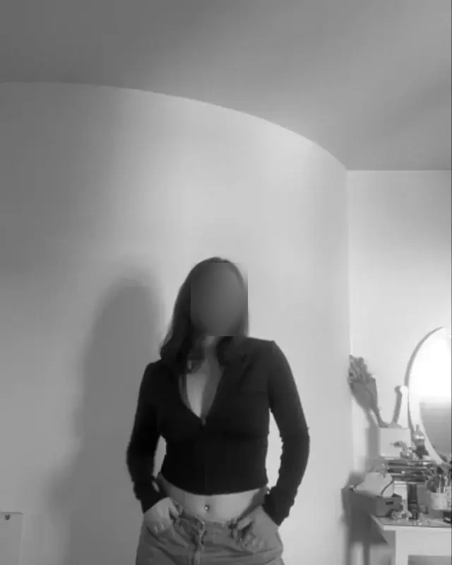 Valeria - Image 2