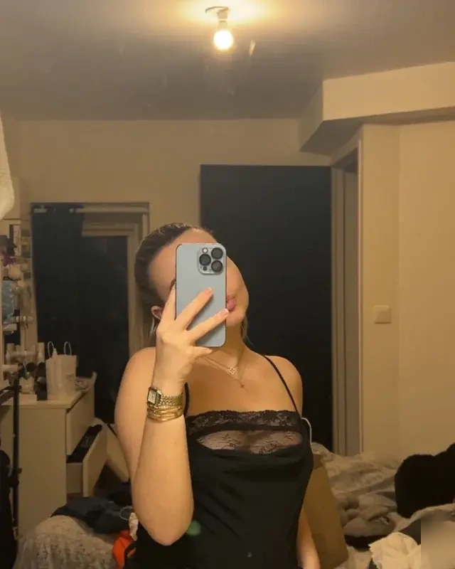 Natalia - Image 2